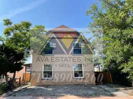 featured image of 516 W 9th St