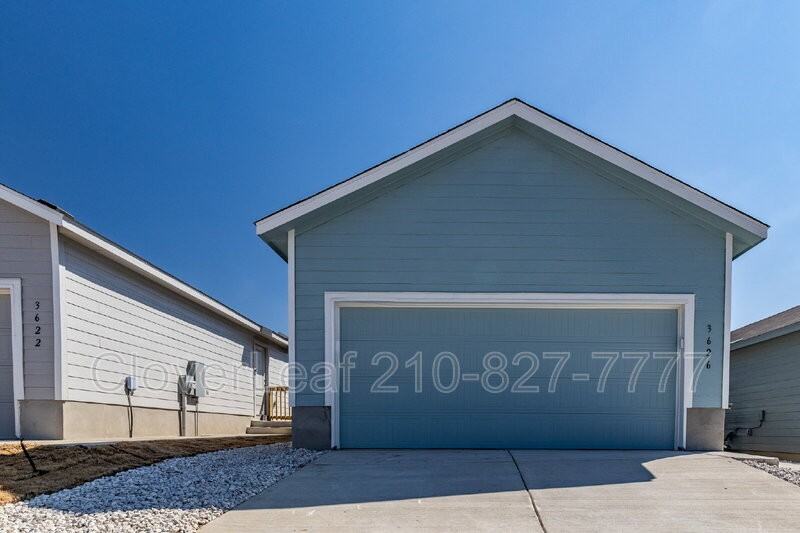 3626 Glade Crk - Photo 2 of 30