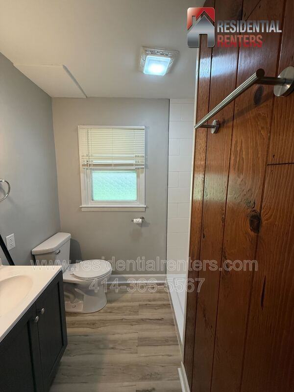 5824 N 117th St - Photo 6 of 14