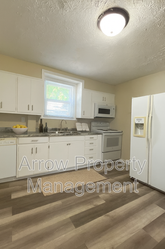 1300 N 26th St - Photo 4 of 20