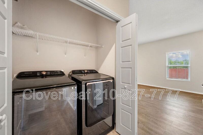 3031 Laguna Clfs - Photo 4 of 14