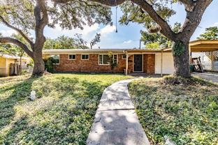 206 Williamsburg Pl - Photo 1 of 1