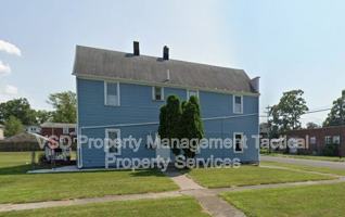 featured image of 2907 Oakwood Ave #1