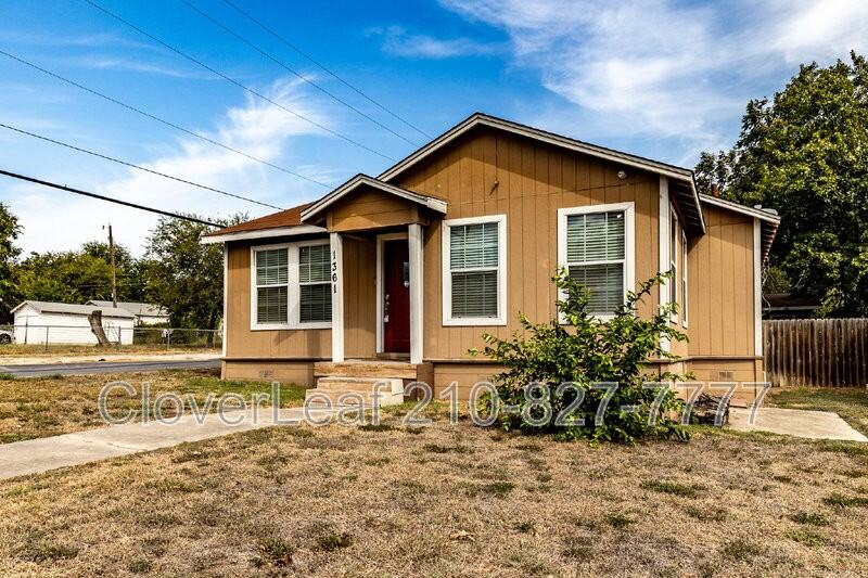 1361 W Gramercy Pl - Photo 2 of 27