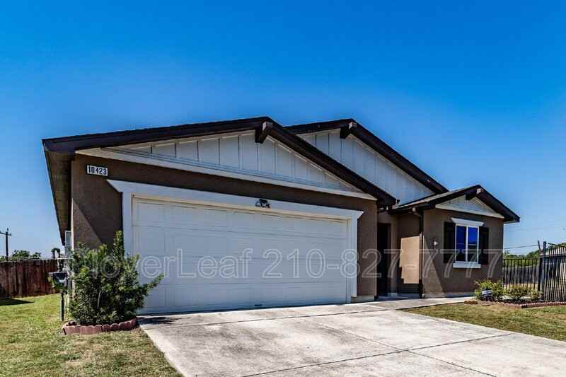 10423 Legacy Cove - Photo 2 of 24