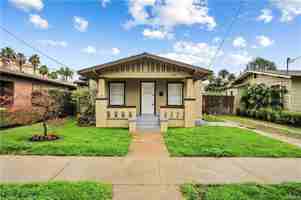 featured image of 331 N Olive St