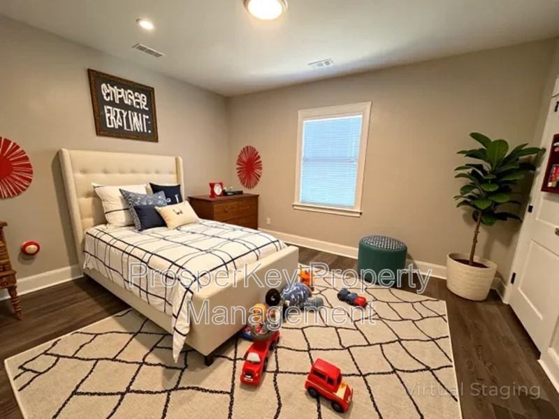 4617 Rosemont Drive - Photo 7 of 30