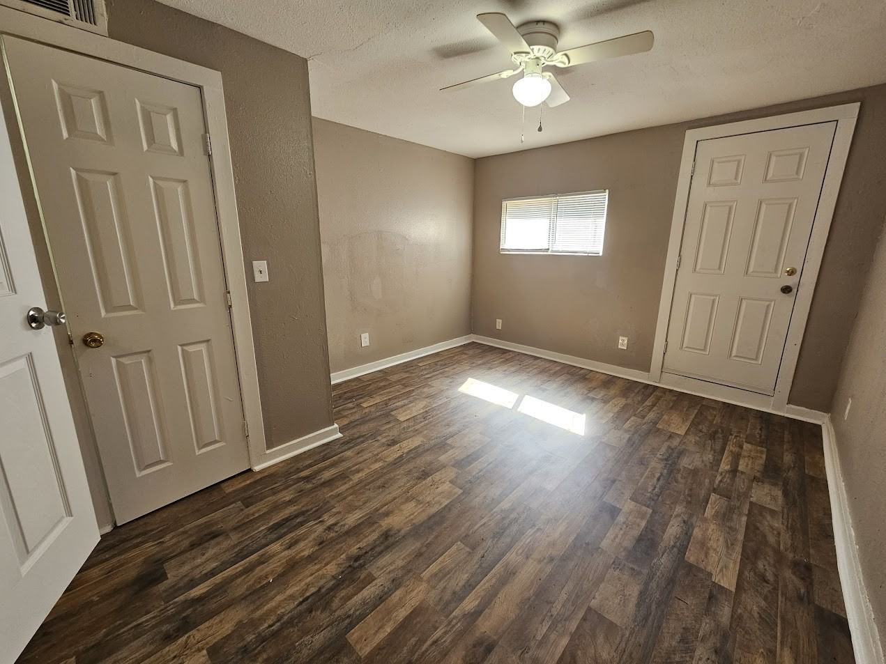 1448 Ne 13th St - Photo 5 of 17