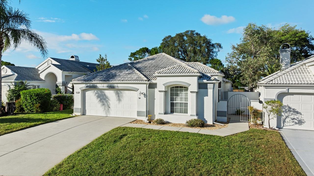 10487 Casa Grande Cir - Photo 2 of 36