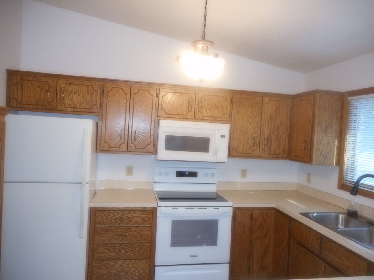 4755 Upland Ln N - Photo 6 of 17