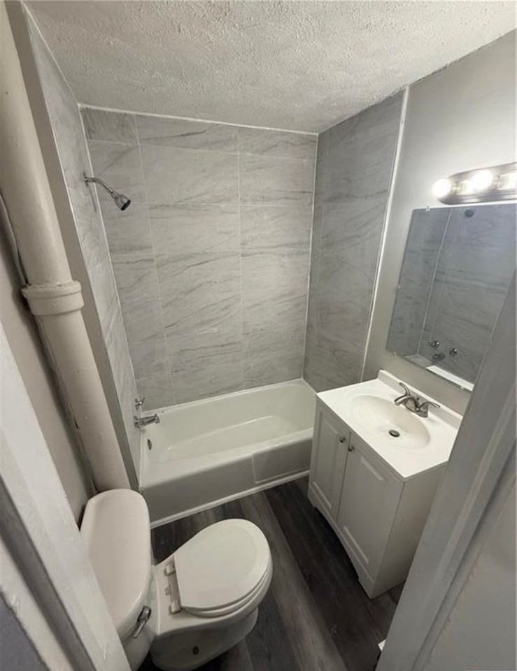 60 Luzerne Street - Photo 7 of 11