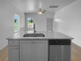 1820 Sw N H Jones Ave - Photo 1 of 1