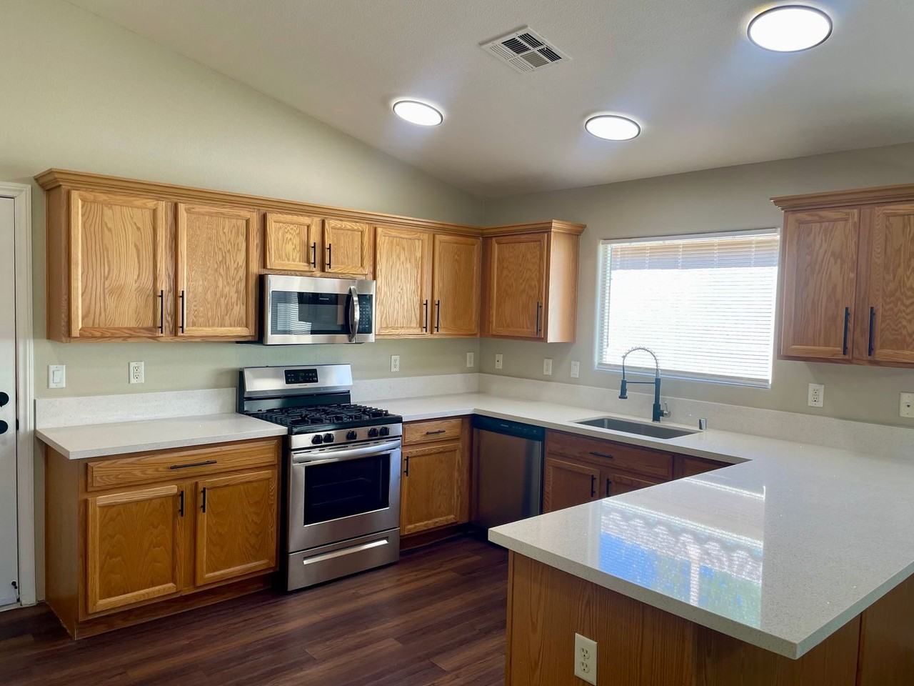 3388 Old Course St - Photo 6 of 40