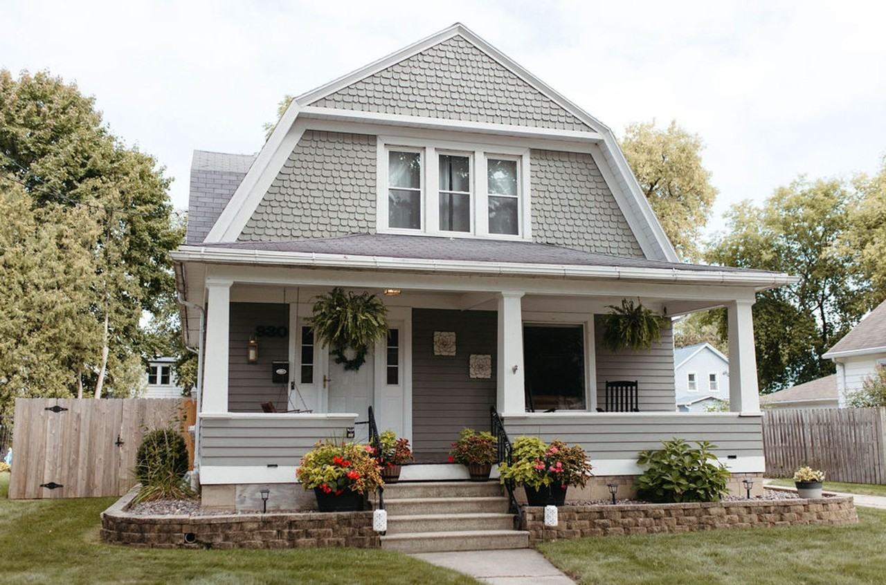 930 Division St - Photo 2 of 32