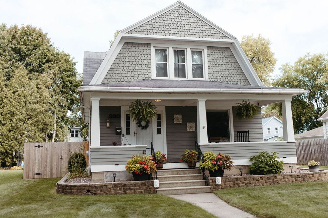 930 Division St - Photo 3 of 32