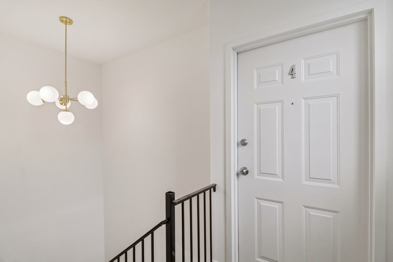 303 Seaton Pl Ne - Photo 4 of 28