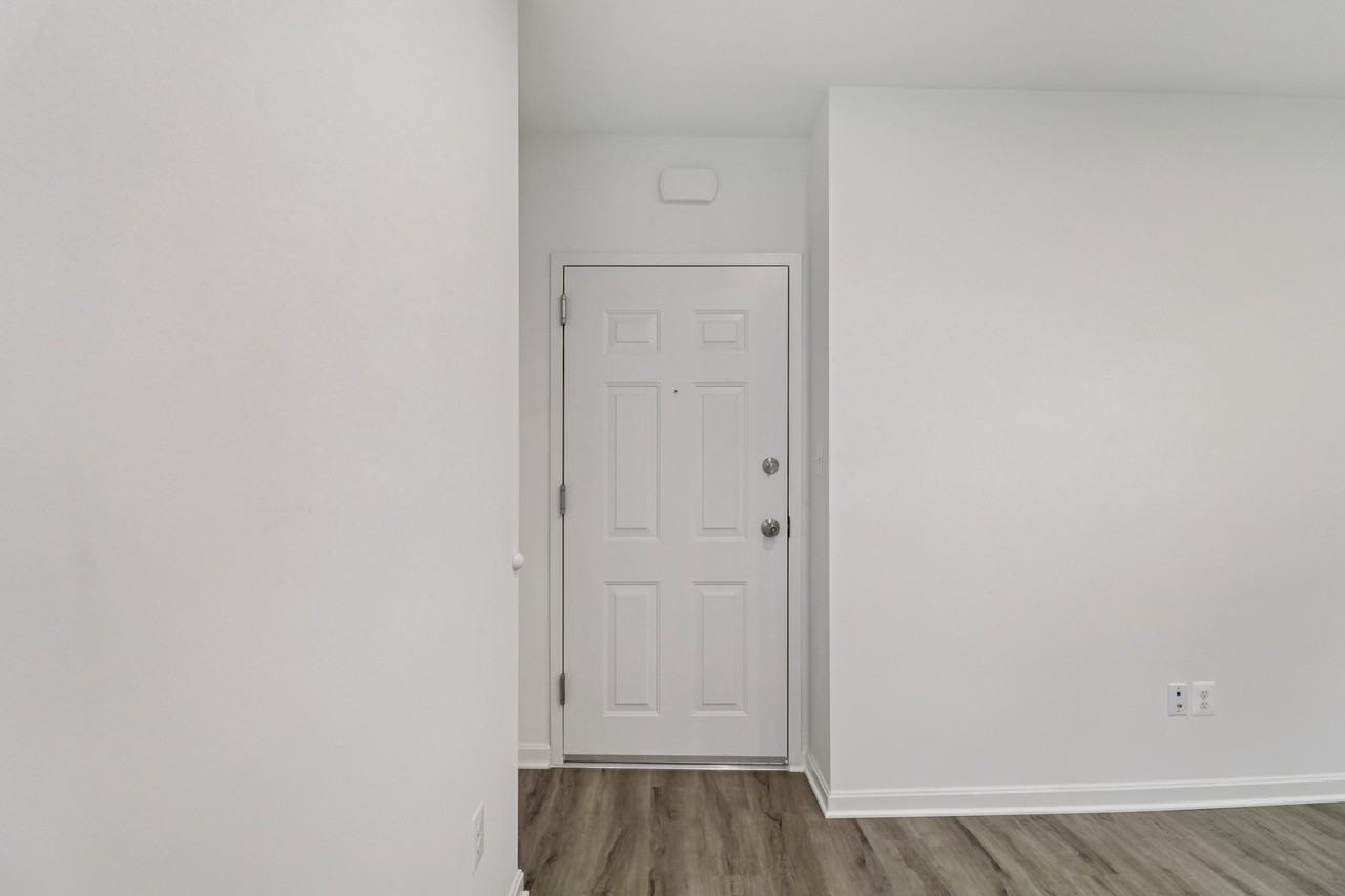 303 Seaton Pl Ne - Photo 5 of 28