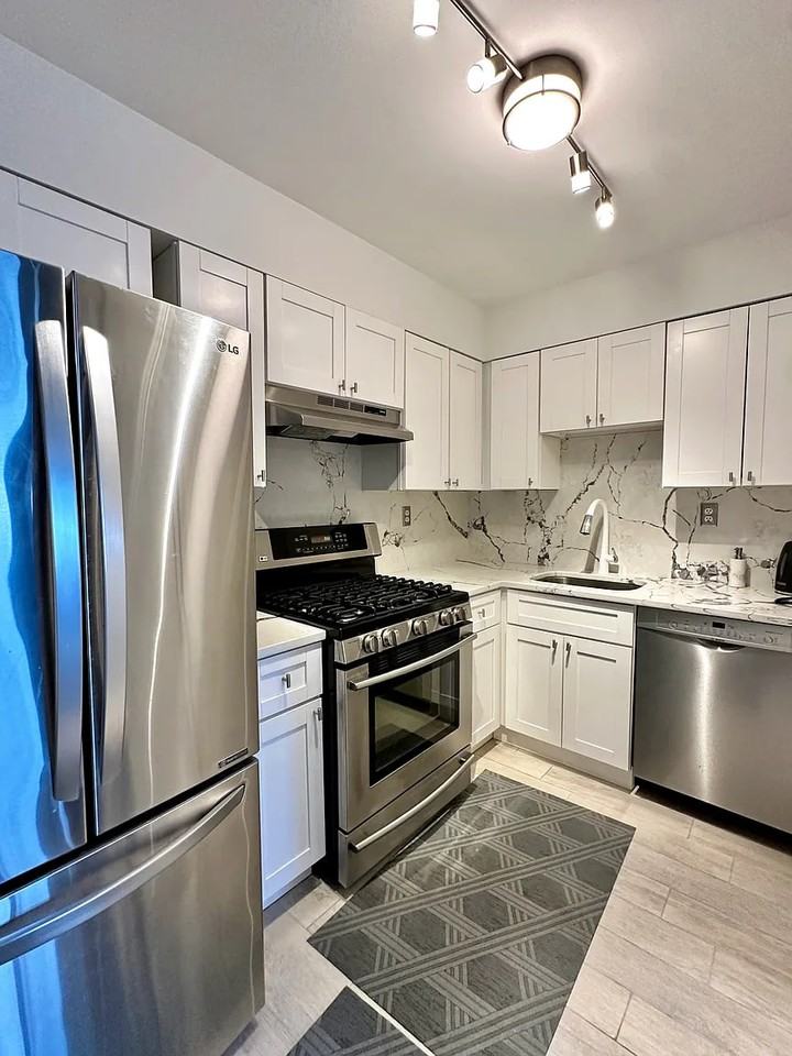 10 Bay Street Lndg - Photo 4 of 15