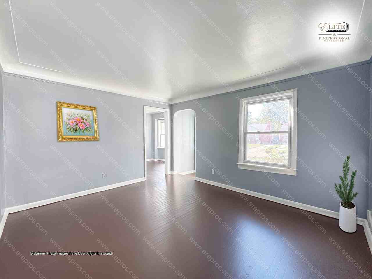 9986 Vaughan St - Photo 3 of 17