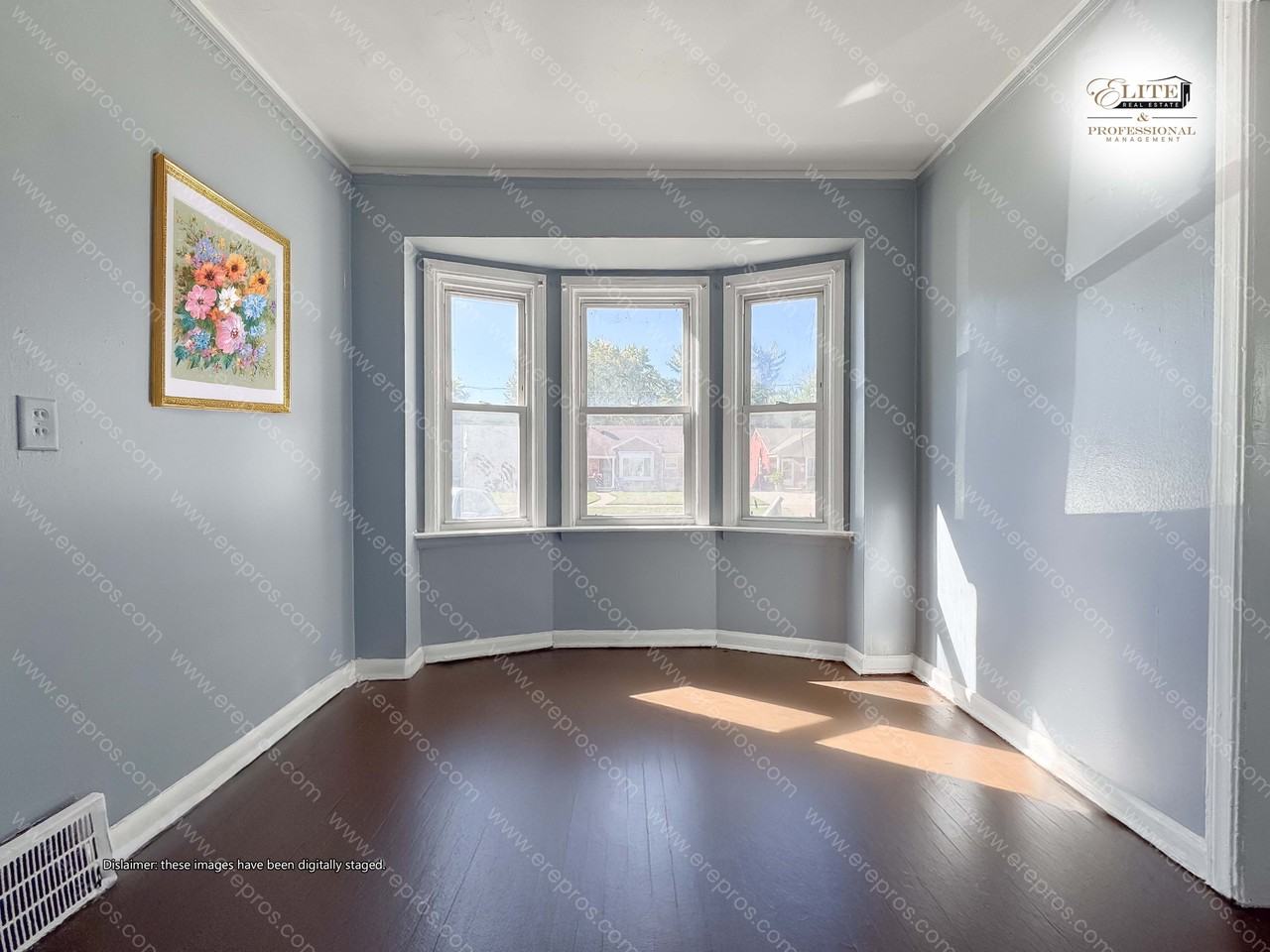 9986 Vaughan St - Photo 4 of 17