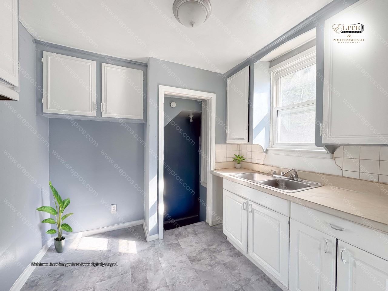 9986 Vaughan St - Photo 5 of 17