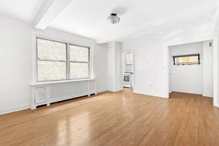 70 Remsen St #1J - Photo 1 of 1