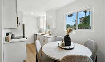 featured image of 4161 Winona Ave #4