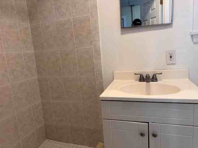 36 Lynde St #1 - Photo 5 of 16