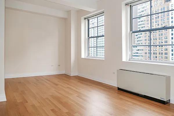 West St #17L - Photo 4 of 7