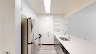 Hanover Sq #3D - Photo 1 of 1