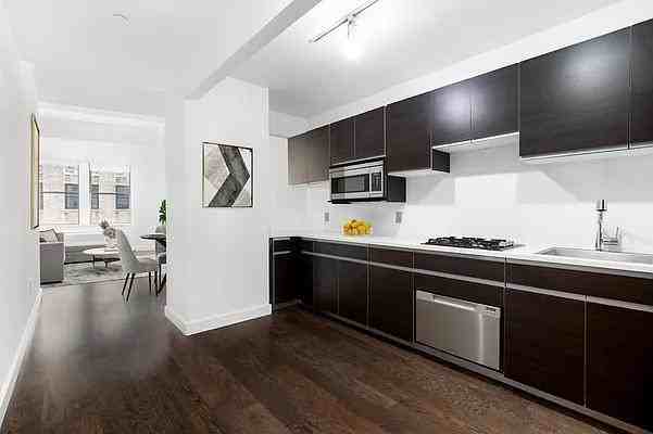 John St #1803 - Photo 5 of 9