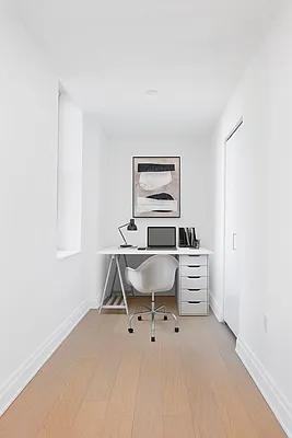 Pine St - Photo 4 of 20