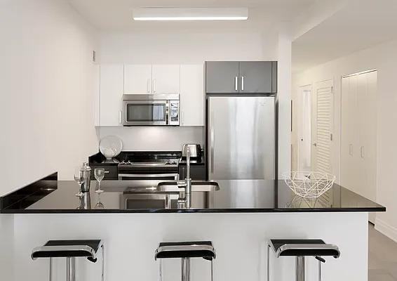 Pine St #1521 - Photo 2 of 20