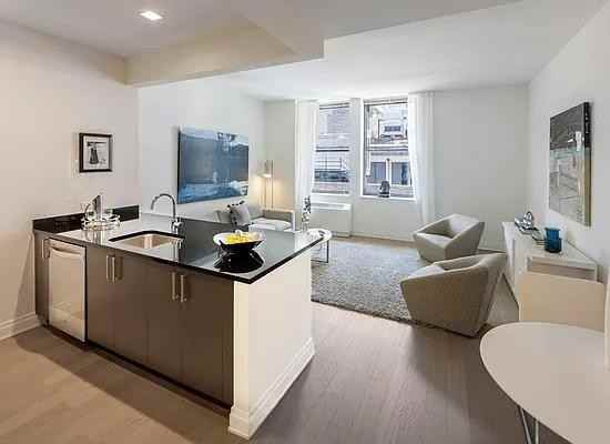 Pine St #1313 - Photo 2 of 20