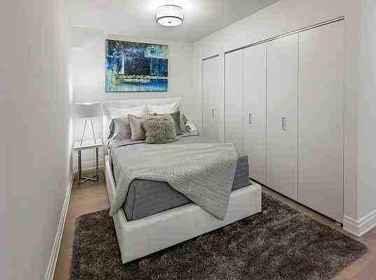 Pine St #1313 - Photo 5 of 20