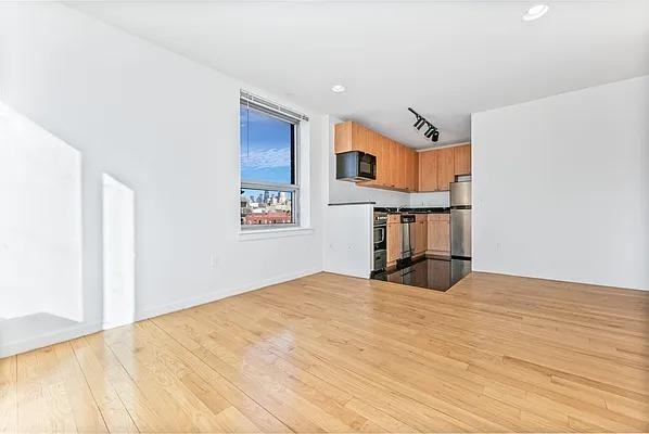 E 3rd St #3D - Photo 2 of 20