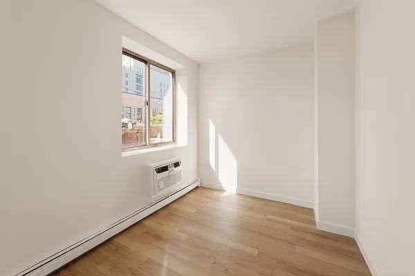 E 2nd St #6E - Photo 7 of 20