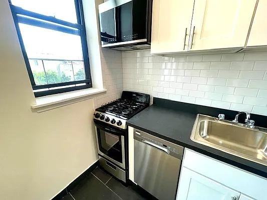 Avenue B #6H - Photo 4 of 20