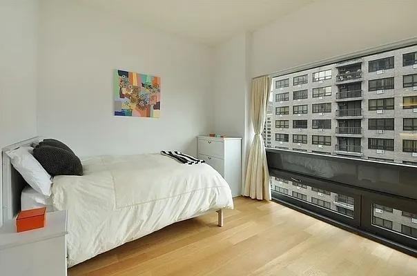 3rd Ave #7C - Photo 4 of 20