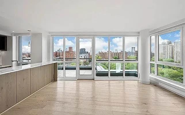 E 2nd St #PH - Photo 2 of 20