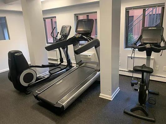 E 3rd St #9B - Photo 3 of 10