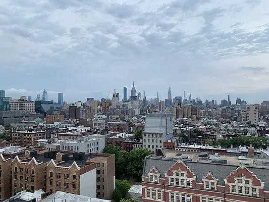 E 3rd St #8B - Photo 4 of 4