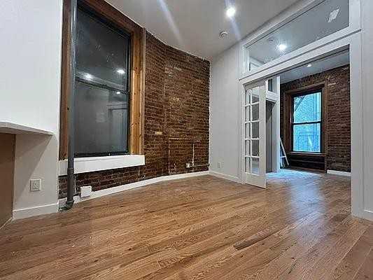 E 2nd St #13 - Photo 4 of 20