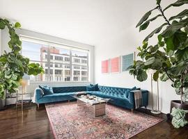 featured image of E 13th St #PHA