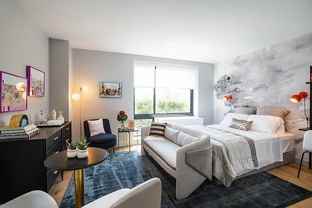 E 6th St #6P - Photo 1 of 1