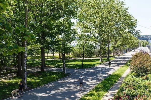 E 6th St #4E - Photo 6 of 12