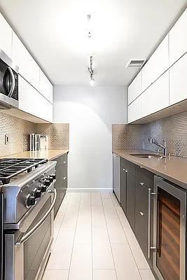 Avenue B #3C - Photo 3 of 20