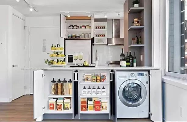 E 11th St #405 - Photo 5 of 20