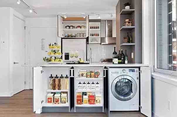 E 11th St #401 - Photo 5 of 20