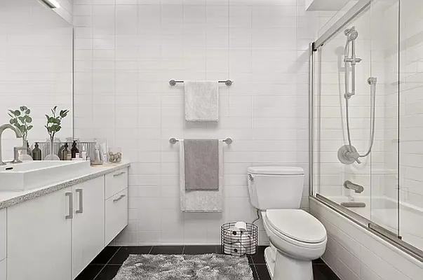 E 11th St #401 - Photo 6 of 20